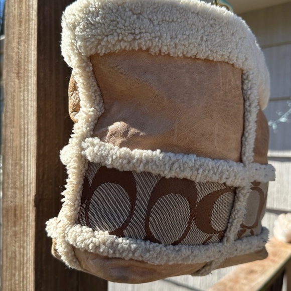 Coach RARE VINTAGE 2006 Brown Shearling Tote Bag - Picture 6 of 10